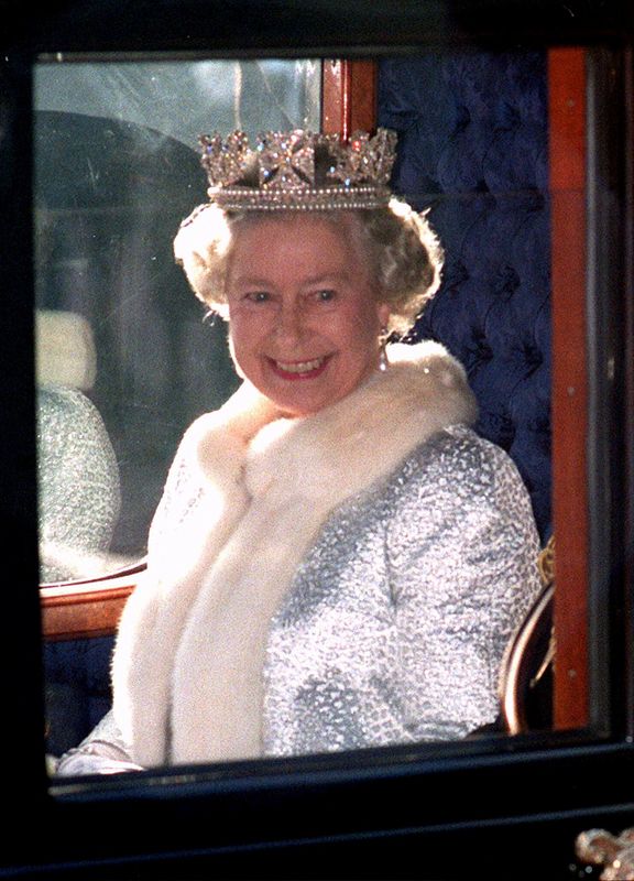 &copy; Reuters. الملكة إليزابيث ملكة بريطانيا في صورة من أرشيف رويترز.