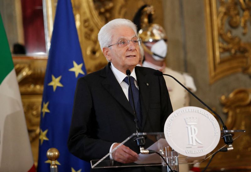 &copy; Reuters. Il presidente Sergio Mattarella a Roma. REUTERS/Remo Casilli