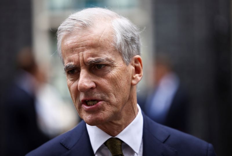 &copy; Reuters. FILE PHOTO: Norwegian Prime Minister Jonas Gahr Stoere speaks to the media at Downing Street in London, Britain, May 13, 2022. REUTERS/Henry Nicholls