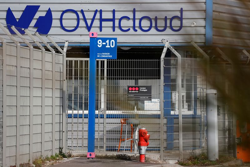 &copy; Reuters. Le logo de la société française OVHcloud. /Photo prise le 31 octobre 2021 à Strasbourg, France/REUTERS/Christian Hartmann