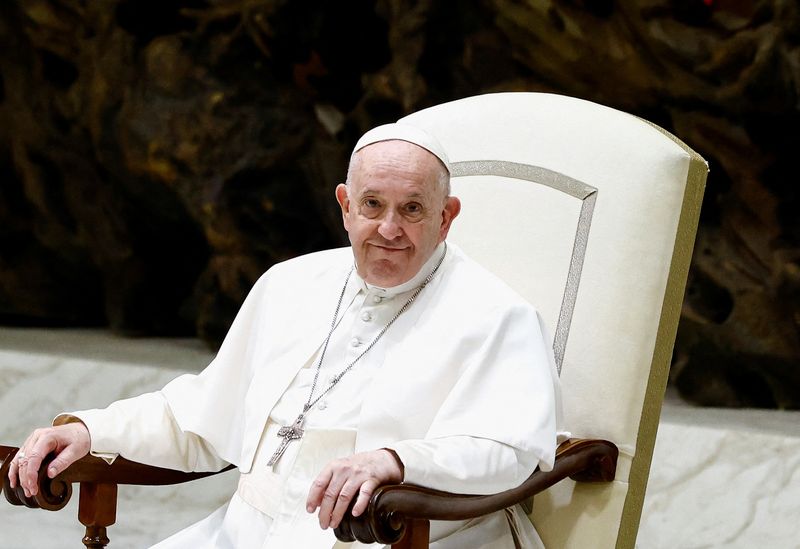 &copy; Reuters. Papa Francisco durante reunião com participabtes da assembleia-geral da Confederação Italiana da Indústria no Vaticano
12/09/2022 REUTERS/Yara Nardi