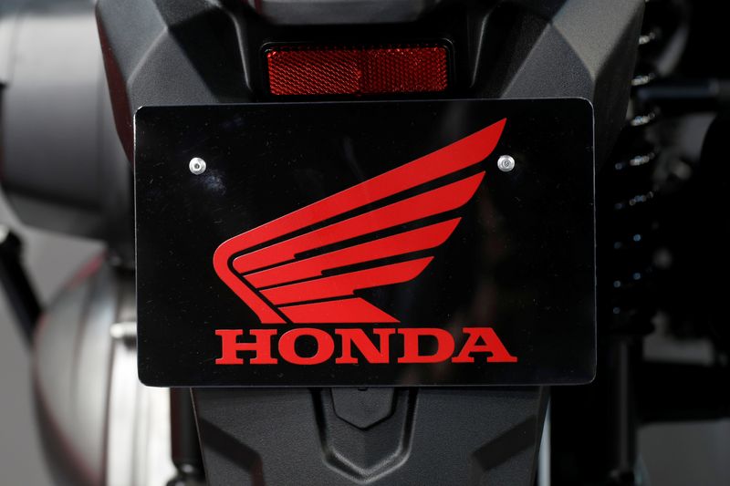 Honda to ramp up sales of electric motorcycles to meet carbon target