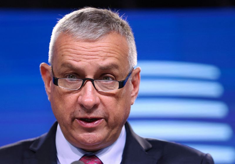 &copy; Reuters. FILE PHOTO: Czech Minister of Industry and Trade Jozef Sikela gives a news conference during an extraordinary meeting of European Union energy ministers in Brussels, Belgium July 26, 2022. REUTERS/Johanna Geron