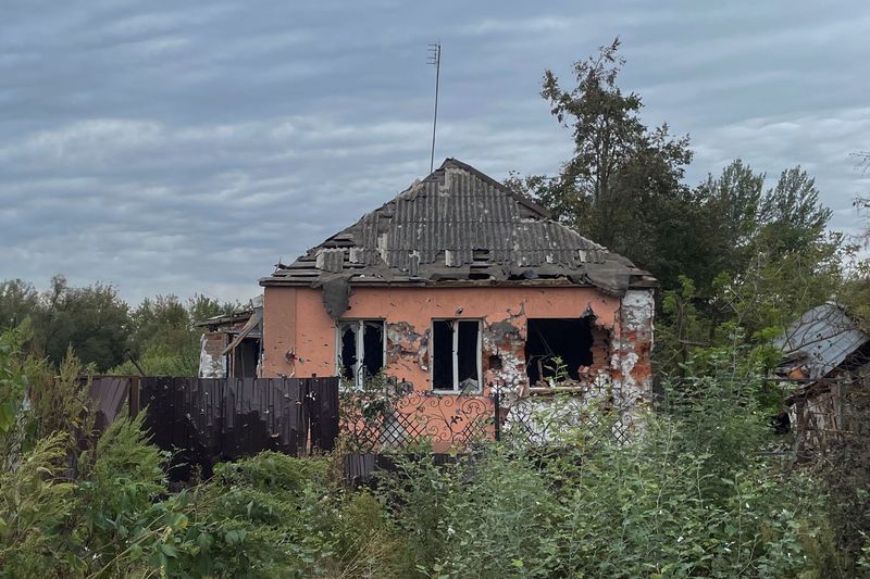 &copy; Reuters. A view shows a residential house damaged by a military strike in the village of Udy recently liberated by the Ukrainian Armed Forces during a counteroffensive operation, amid Russia’s attack on Ukraine, in Kharkiv region, Ukraine September 12, 2022.  Pr