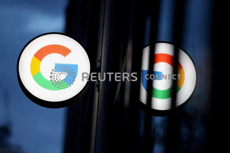 &copy; Reuters. Il logo Google al Google Store Chelsea a Manhattan, 17 novembre 2021. REUTERS/Andrew Kelly/File Photo