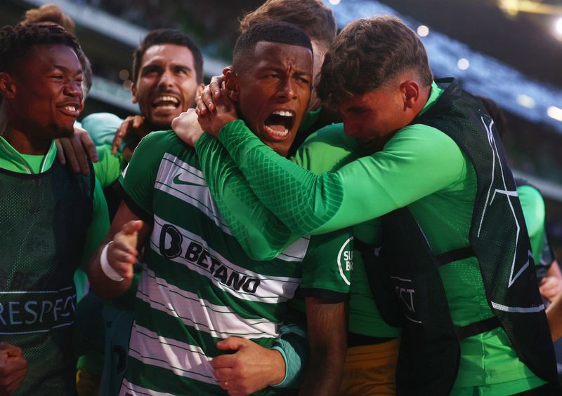 &copy; Reuters. Arthur Gomes comemora gol na vitória do Sporting sobre o Tottenham
13/09/2022
REUTERS/Pedro Nunes