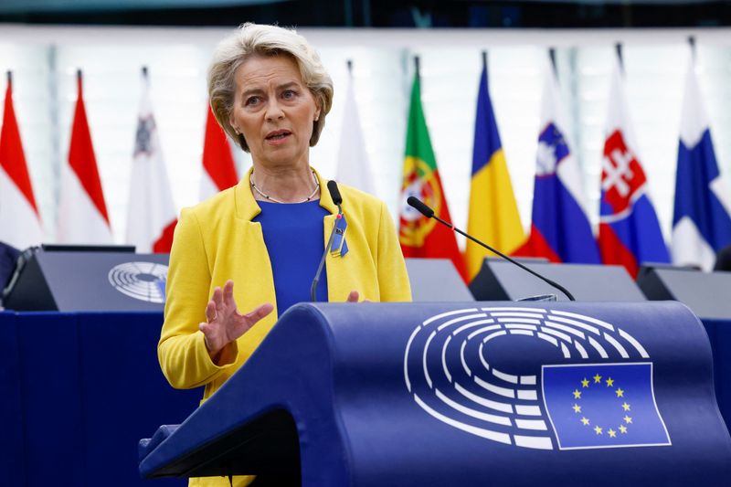 © Reuters. European Commission President Urusla von der Leyen delivers state of the European Union address to the European Parliament, in Strasbourg, France, September 14, 2022. REUTERS/Yves Herman