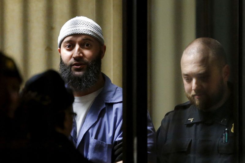 © Reuters. FILE PHOTO: Convicted murderer Adnan Syed leaves the Baltimore City Circuit Courthouse in Baltimore, Maryland February 5, 2016.  REUTERS/Carlos Barria/File Photo 