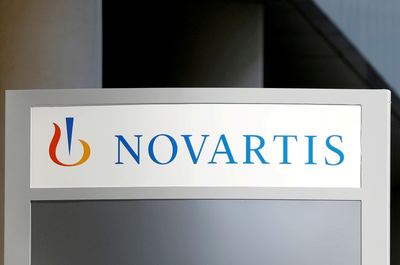 © Reuters. FILE PHOTO: The logo of Swiss drugmaker Novartis is pictured at the French company's headquarters in Rueil-Malmaison near Paris, France, April 22, 2020. REUTERS/Charles Platiau