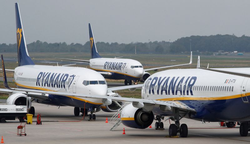 &copy; Reuters. FILE PHOTO: A Ryanair airplane taxis past two parked aircraft at Weeze Airport, near the German-Dutch border, during a strike of Ryanair airline crews, protesting the slow progress in negotiating a collective labour agreement in Weeze, Germany, September 