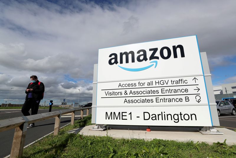 Amazon warehouse workers to vote on strike action - UK trade union