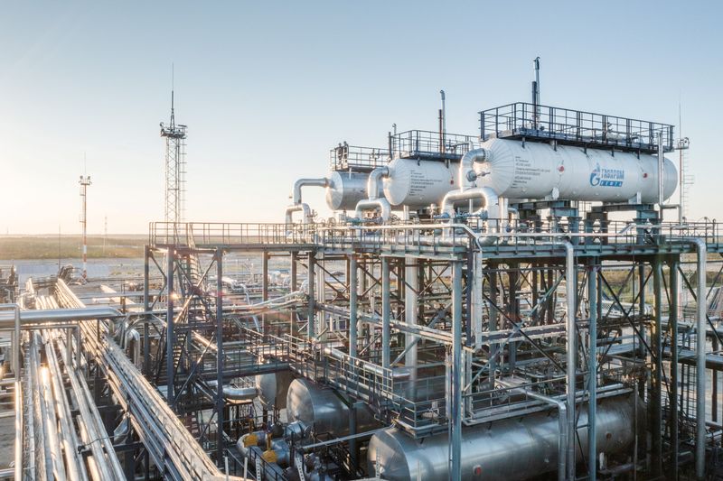 &copy; Reuters. FOTO DE ARCHIVO. Una vista muestra el yacimiento petrolífero Alexander Zhagrin operado por Gazprom Neft en el distrito autónomo de Khanty-Mansi-Yugra, Rusia, en esta imagen publicada el 30 de agosto de 2022. Stoyan Vassev/Servicio de prensa de Gazprom N