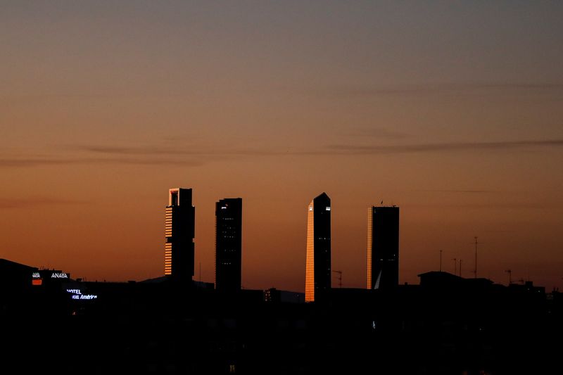 &copy; Reuters. FILE PHOTO: The Four Towers business district skyline is seen at sunset in Madrid, Spain November 18, 2017.  REUTERS/Paul Hanna