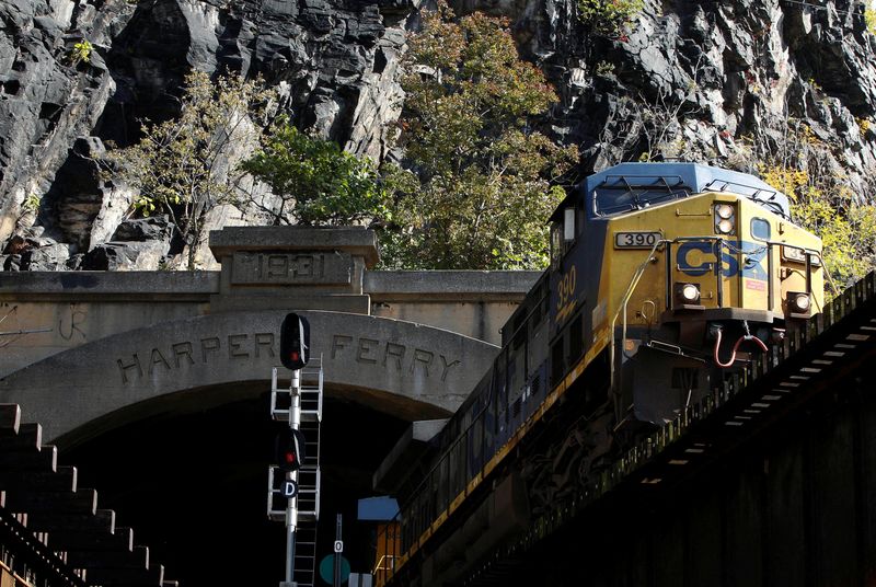 &copy; Reuters. FILE PHOTO: A CSX freight train heads westbound out of a tunnel into Harpers Ferry, West Virginia October 16, 2012. REUTERS/Gary Cameron