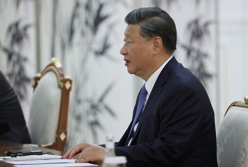 &copy; Reuters. الرئيس الصيني شي جين بينغ في اجتماع على هامش قمة منظمة شنغهاي للتعاون في أوزبكستان يوم الخميس. هذه الصورة حصلت عليها رويترز من وكالة سبوتنك 
