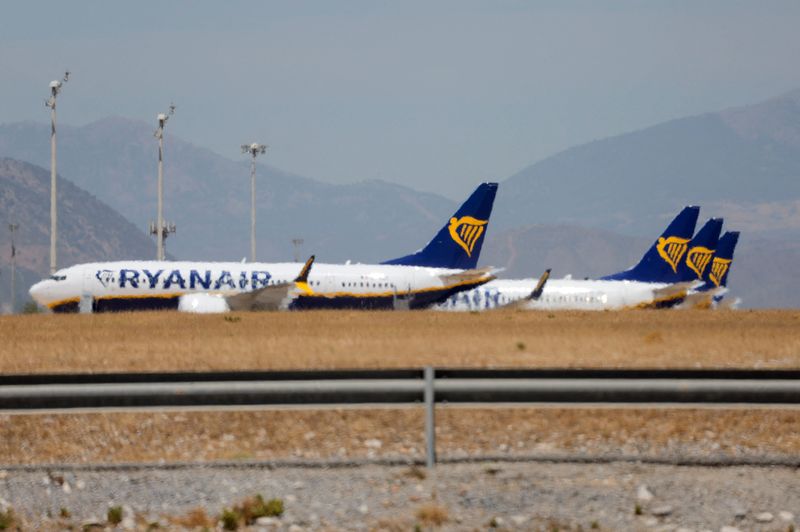 &copy; Reuters. Des avions de Ryanair stationnés à l'aéroport de Malaga-Costa del Sol, Espagne/Photo prise le 30 juin 2022/REUTERS/Jon Nazca