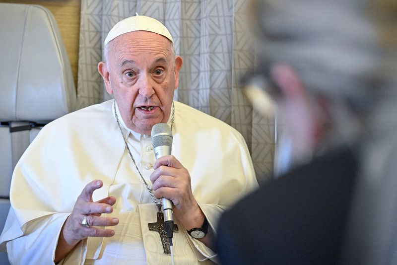 Pope says supplying weapons to Ukraine is morally acceptable for self defence