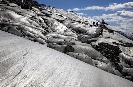 Swiss could hit CO2 target with $156 billion package - study By Reuters