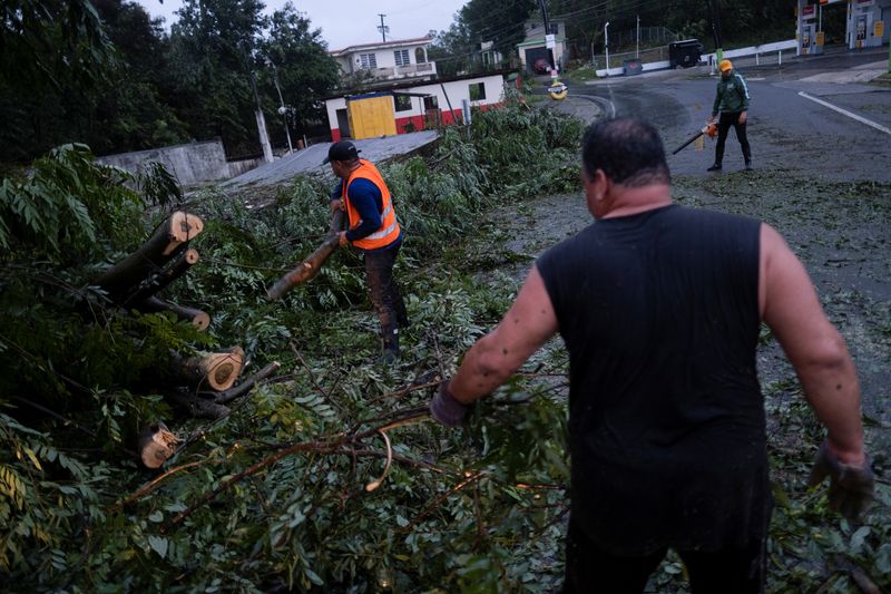 Hurricane Fiona makes landfall in the Dominican Republic - U.S. NHC