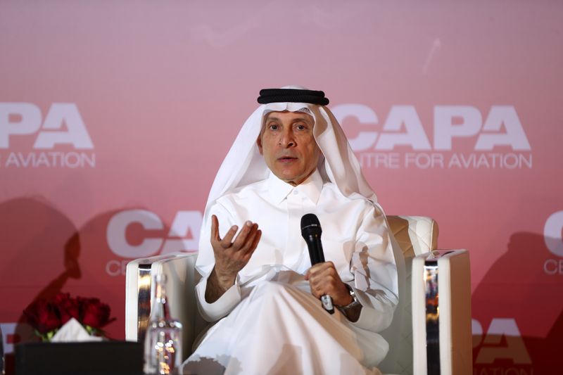 &copy; Reuters. أكبر الباكر الرئيس التنفيذي للخطوط الجوية القطرية يتحدث خلال مؤتمر قمة في الدوحة في صورة من أرشيف رويترز.