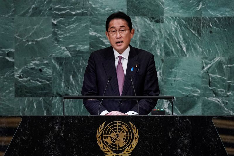 &copy; Reuters. رئيس الوزراء الياباني فوميو كيشيدا يتحدث في نيويورك وم 20 سبتمبر أيلول 2022. تصوير: إدواردو مونوز - رويترز.