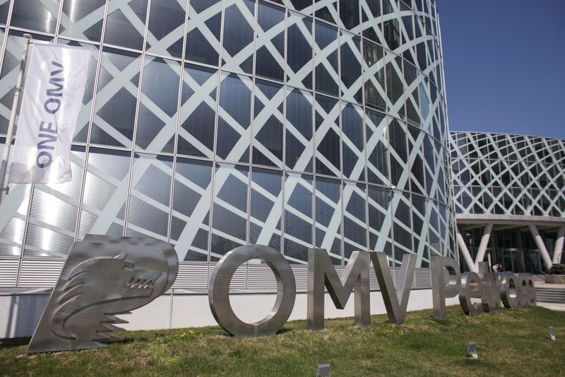 &copy; Reuters. FILE PHOTO: The logo of Romanian integrated oil company OMV Petrom is pictured outside its headquarters in Bucharest, Romania, March 28, 2019. Picture taken March 28, 2019. Inquam Photos/Octav Ganea via REUTERS