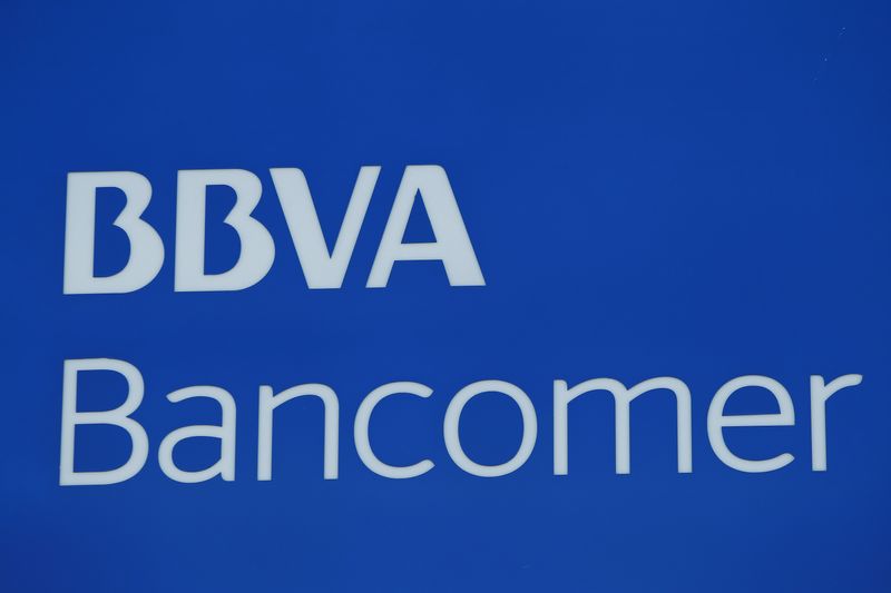 &copy; Reuters. FILE PHOTO: The logo of BBVA Bancomer bank is pictured at a branch in Ciudad Juarez, Mexico September 13, 2018. REUTERS/Jose Luis Gonzalez