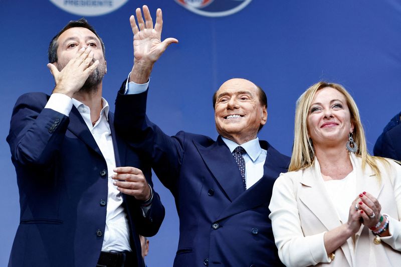 İtalyan seçim zaferi için Açıklayıcı-Sağcı ittifak kuruldu