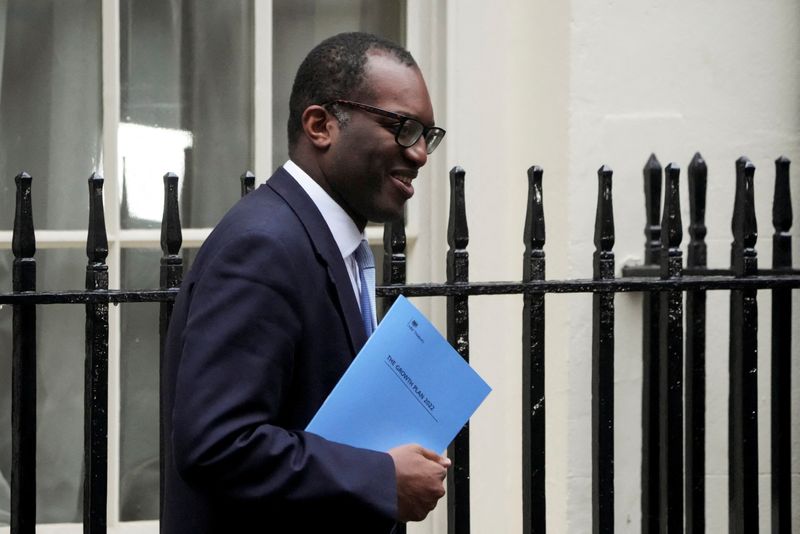 &copy; Reuters. Britain's Chancellor of the Exchequer Kwasi Kwarteng walks outside Downing Street in London, Britain, September 23, 2022. REUTERS/Maja Smiejkowska