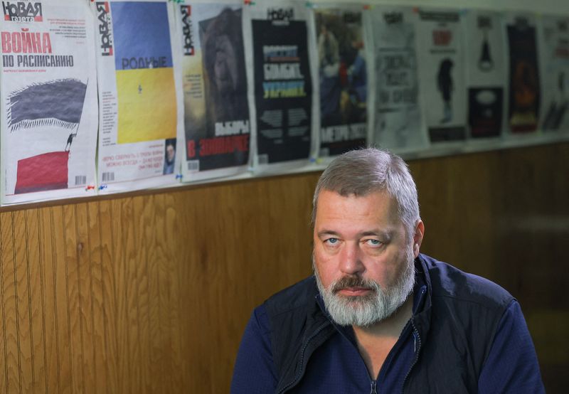 © Reuters. Dmitry Muratov, Nobel Peace Prize laureate and editor-in-chief of the investigative newspaper Novaya Gazeta, attends an interview with Reuters in Moscow, Russia September 22, 2022. REUTERS/Evgenia Novozhenina