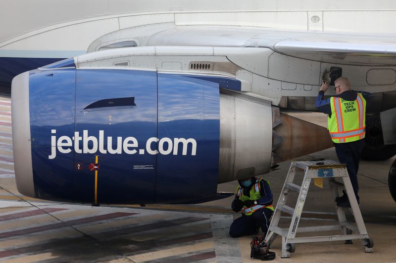 Union seeks representation election for 3,000 JetBlue ground workers
