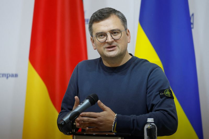 &copy; Reuters. وزير الخارجية الأوكراني دميترو كوليبا يتحدث في مؤتمر صحفي في كييف في العاشر من سبتمبر أيلول 2022. تصوير: فالنتين أوجيرنكو - رويترز