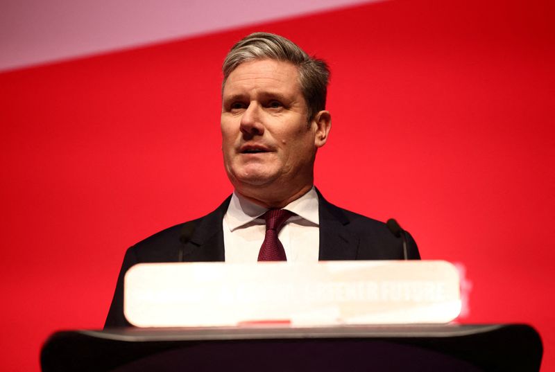 © Reuters. Britain's Labour Party leader Keir Starmer speaks during the tribute to Britain's Queen Elizabeth at Britain's Labour Party's annual conference in Liverpool, Britain, September 25, 2022. REUTERS/Henry Nicholls