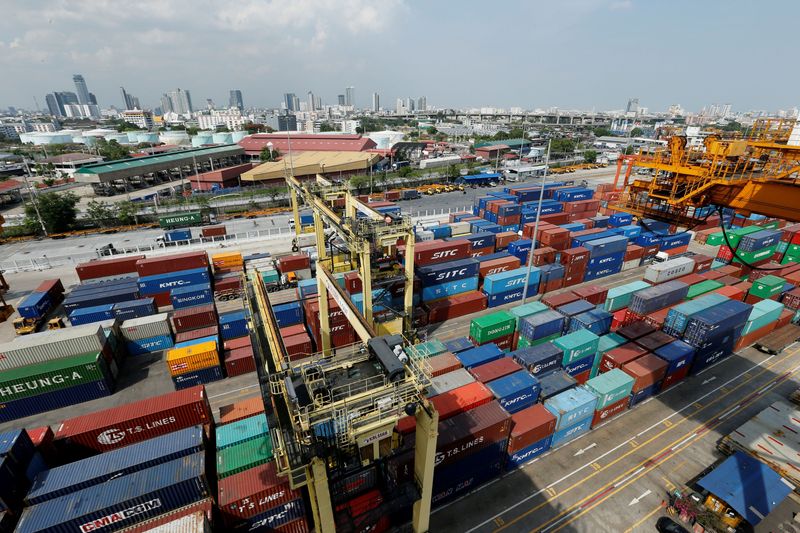 &copy; Reuters. FILE PHOTO: A view of the port of Bangkok, Thailand May 26, 2016.  REUTERS/Jorge Silva/File Photo                   GLOBAL BUSINESS WEEK AHEAD PACKAGE - SEARCH BUSINESS WEEK AHEAD SEPTEMBER 26 FOR ALL IMAGES/File Photo