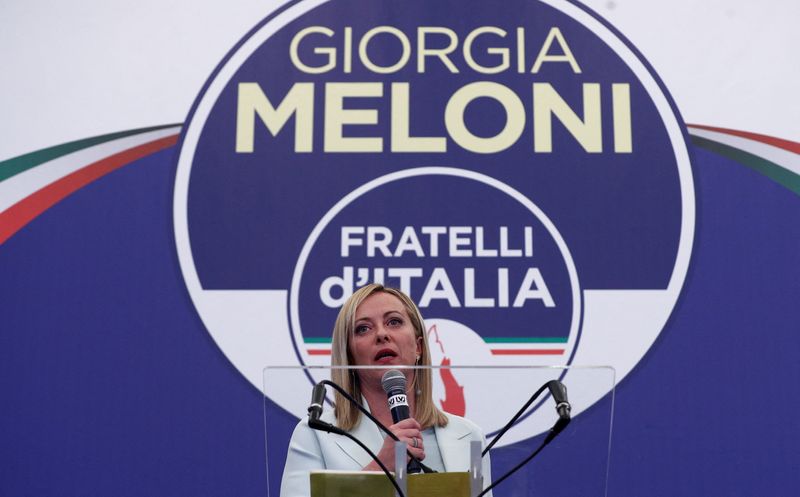 &copy; Reuters. La leader di Fratelli d'Italia Giorgia Meloni parla nella sede del partito durante la notte elettorale, a Roma, 26 settembre 2022. REUTERS/Guglielmo Mangiapane