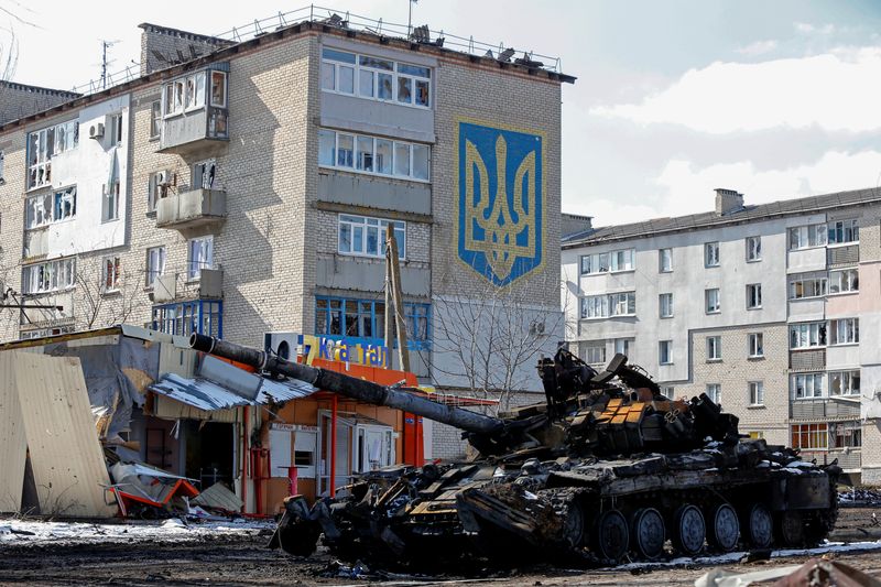&copy; Reuters. ブリンケン米国務長官は２６日、４億５７５０万ドルの新たなウクライナ支援策を発表した。ドネツク地方で３月撮影（２０２２年　ロイター/Alexander Ermochenko）