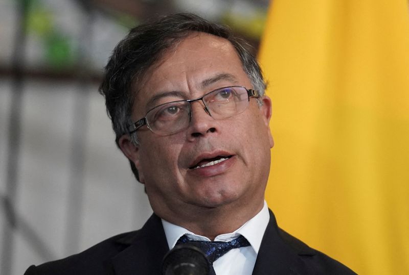 &copy; Reuters. FILE PHOTO: Colombia's President Gustavo Petro addresses the media after a meeting, in Bogota, Colombia July 22, 2022.  REUTERS/Nathalia Angarita/File Photo
