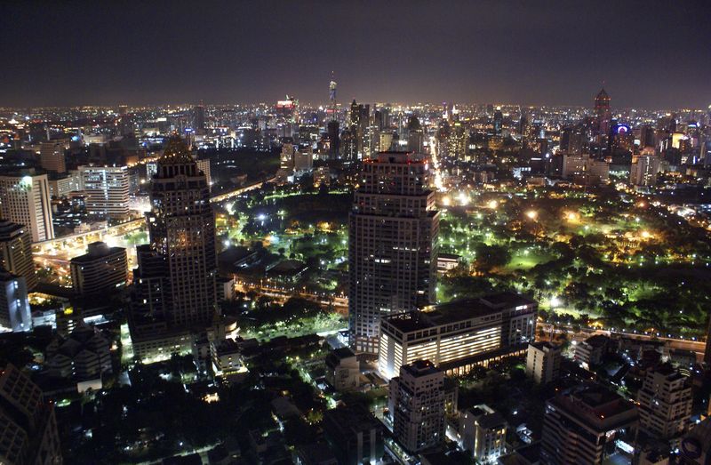 &copy; Reuters. FILE PHOTO: A general view shows the night cityscape of Bangkok early July 20, 2009. Skyscrapers Abdulrahim Place (L) and U-Chu Liang Complex (C) are pictured in front of Lumphini Park. Picture taken July 20, 2009. REUTERS/Sim Wei Yang 