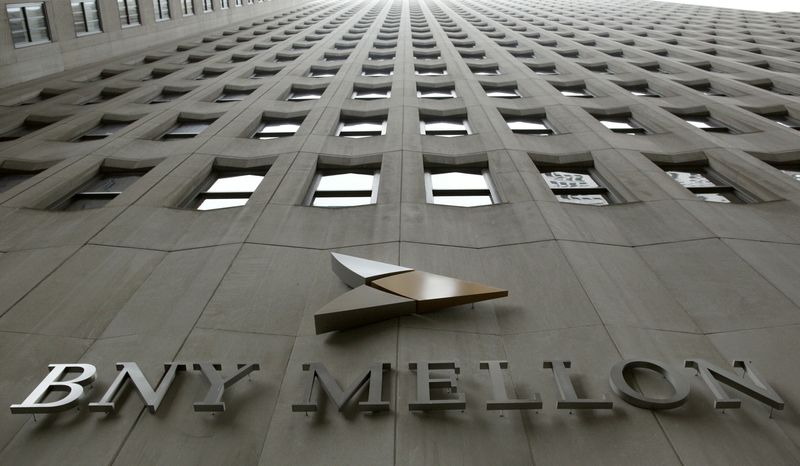 &copy; Reuters. A BNY Mellon sign is seen on their headquarters in New York's financial district, January 19, 2011. REUTERS/Brendan McDermid (UNITED STATES - Tags: BUSINESS)