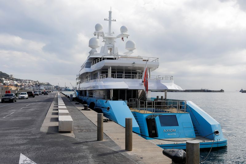 &copy; Reuters. FILE PHOTO: The Axioma superyacht belonging to Russian oligarch Dmitrievich Pumpyansky who is on the EU's list of sanctioned Russians is seen docked at a port, amid Russia's invasion of Ukraine, in Gibraltar, March 21, 2022. REUTERS/Jon Nazca