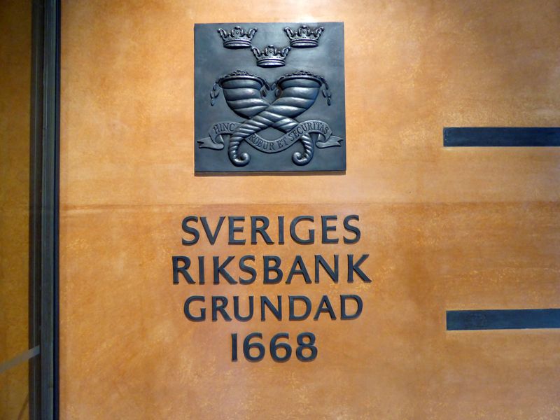 &copy; Reuters. FILE PHOTO: The sign for Sweden's central bank is pictured in Stockholm, Sweden, August 12, 2016. Picture taken August 12, 2016. REUTERS/Violette Goarant/File Photo