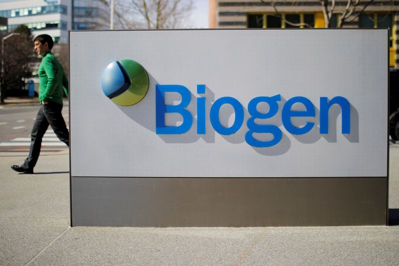 &copy; Reuters. Le logo de l'entreprise américaine Biogen à Cambridge, Massachusetts, États-Unis. /Photo d'archives/REUTERS/Brian Snyder