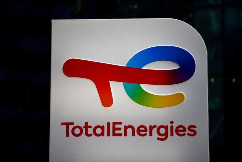 TotalEnergies prévoit plus de $4 mds d'investissement dans le solaire et l'éolien dès 2022