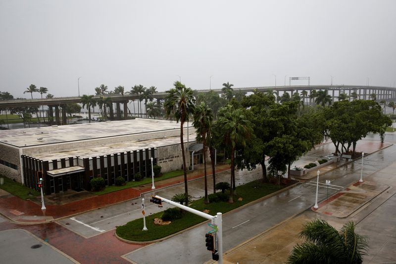 &copy; Reuters. A general view of downtown ahead of Hurricane Ian, in Fort Myers, Florida, U.S. September 28, 2022. REUTERS/Marco Bello