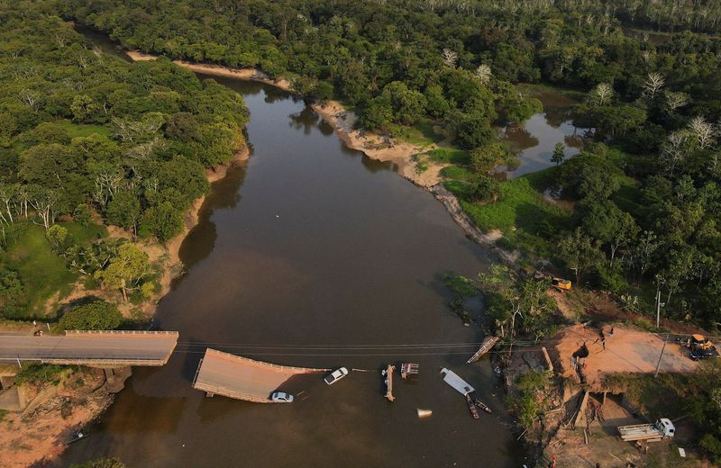 &copy; Reuters. Desabamento de ponte no rodovia BR-319 no Amazonas
28/09/2022
REUTERS/Bruno Kelly