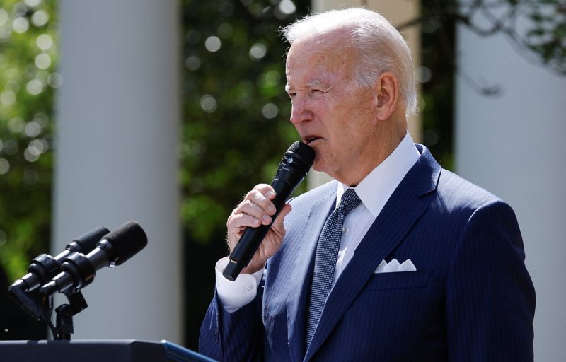 © Reuters. U.S. President Joe Biden speaks at an event on lowering health care costs and protecting Medicare and Social Security, in the Rose Garden at the White House in Washington, U.S., September 27, 2022. REUTERS/Jonathan Ernst