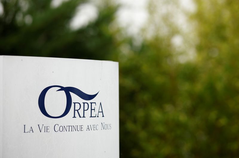 &copy; Reuters. Logo de la société Orpea photographié à Rèze, près de Nantes, en France. /Photo prise le 2 février 2022/REUTERS/Stéphane Mahé