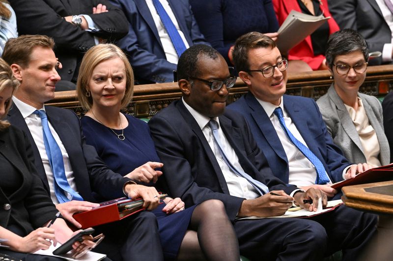 &copy; Reuters. FILE PHOTO: British Prime Minister Liz Truss and the Chancellor of the Exchequer Kwasi Kwarteng attend the Government's Growth Plan statement at the House of Commons, in London, Britain, September 23, 2022. UK Parliament/Jessica Taylor/Handout via REUTERS