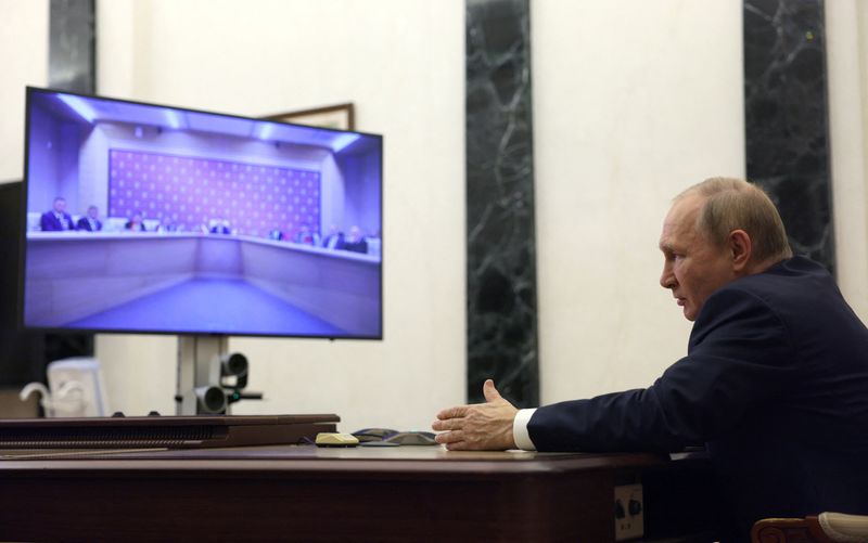 &copy; Reuters. El presidente ruso Vladimir Putin asiste a una conferencia de jefes de agencias de seguridad e inteligencia de los países miembros de la Comunidad de Estados Independientes a través de una videoconferencia en Moscú, Rusia, el 29 de septiembre, 2022. Sp