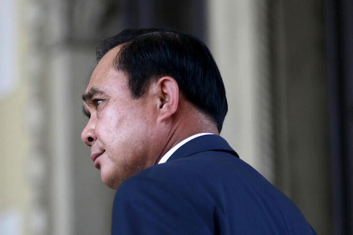 &copy; Reuters. 　９月３０日、タイ憲法裁判所は、プラユット首相（写真）は任期の上限である８年を超えていないと判断し、５週間にわたる職務停止からの復帰に道を開いた。バンコクで２０１５年９月
